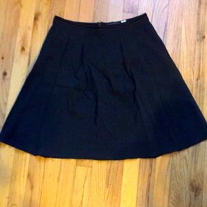 Vintage Elie Tahari pleated black skirt